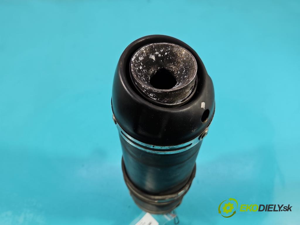 Motocykl HONDA CBR 125R 0.1b 14KM manual 10 kW 125 cm3 2- Tlmič