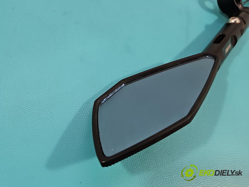 Motocykl HONDA CBR 125R 0.1b 14KM manual 10 kW 125 cm3 2- zrkadlo pravé  (Kľučka dverí ostatné)