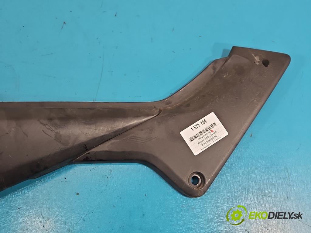 Motocykl HONDA CBR 125R 0.1b 14KM manual 10 kW 125 cm3 2- kryt plast