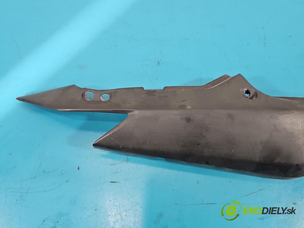 Motocykl HONDA CBR 125R 0.1b 14KM manual 10 kW 125 cm3 2- kryt plast