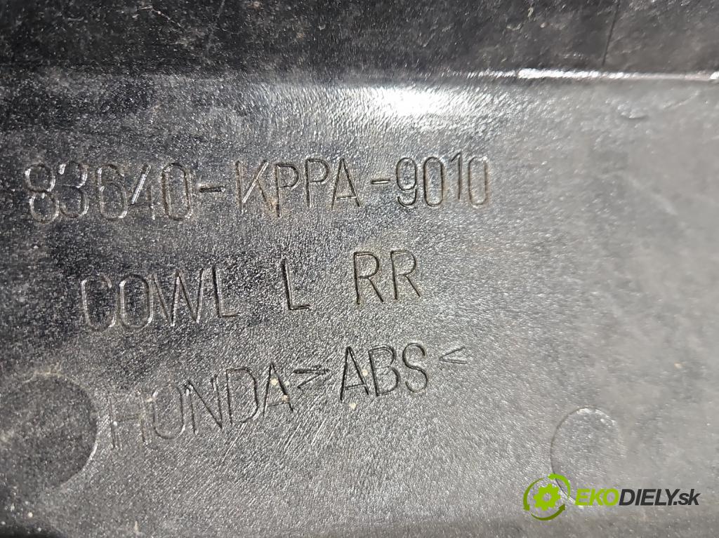 Motocykl HONDA CBR 125R 0.1b 14KM manual 10 kW 125 cm3 2- kryt plastová 83640-KPPA-9010