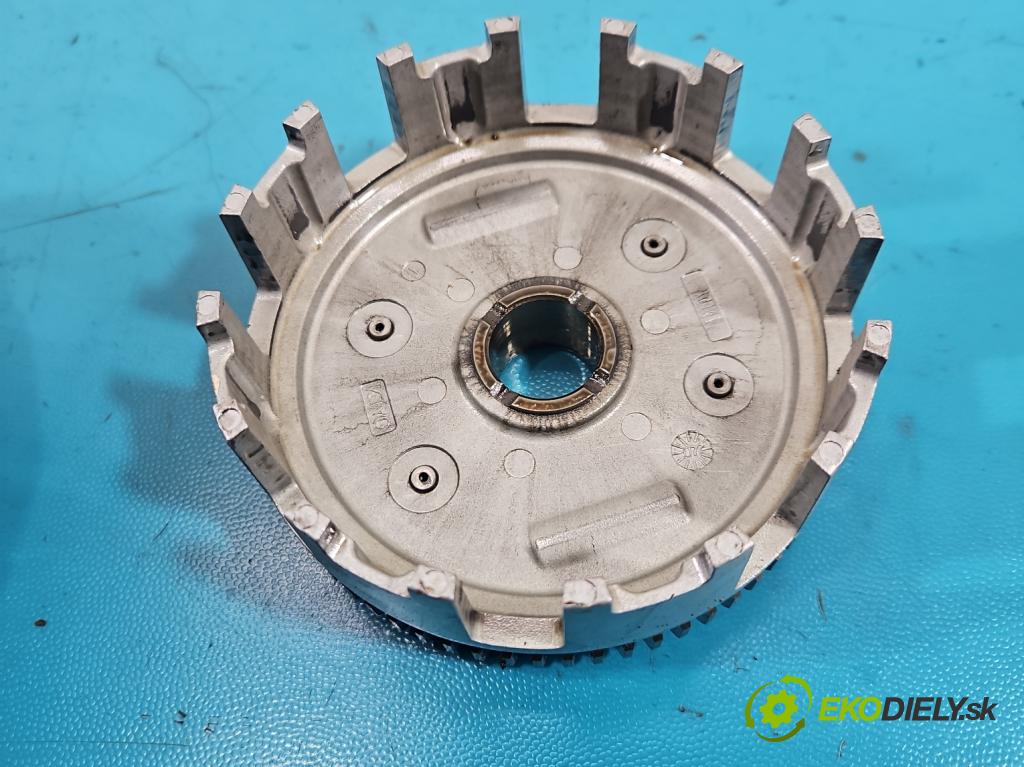 Motocykl HONDA CBR 125R 0.1b 14KM manual 10 kW 125 cm3 2- obal