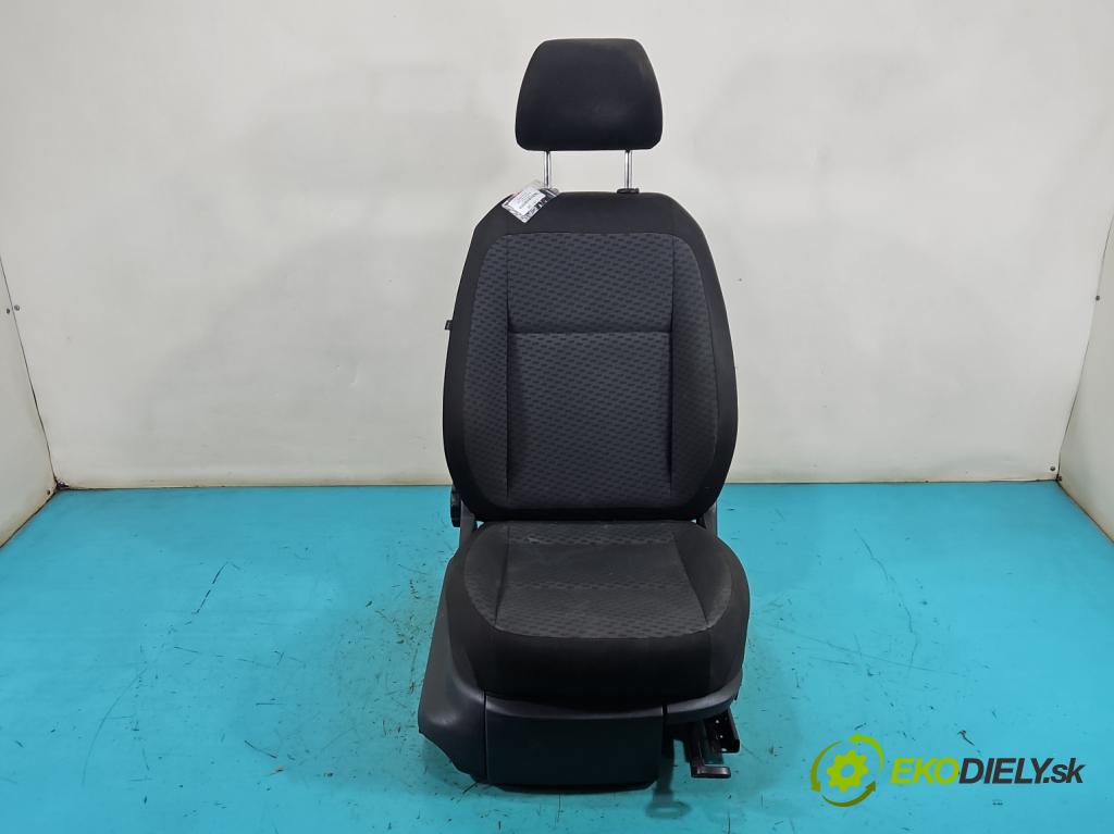 Skoda Fabia II 2007-2014 1.6 tdi 105 HP manual 77 kW 1598 cm3 5- Sedačka pravý  (Sedadlo)