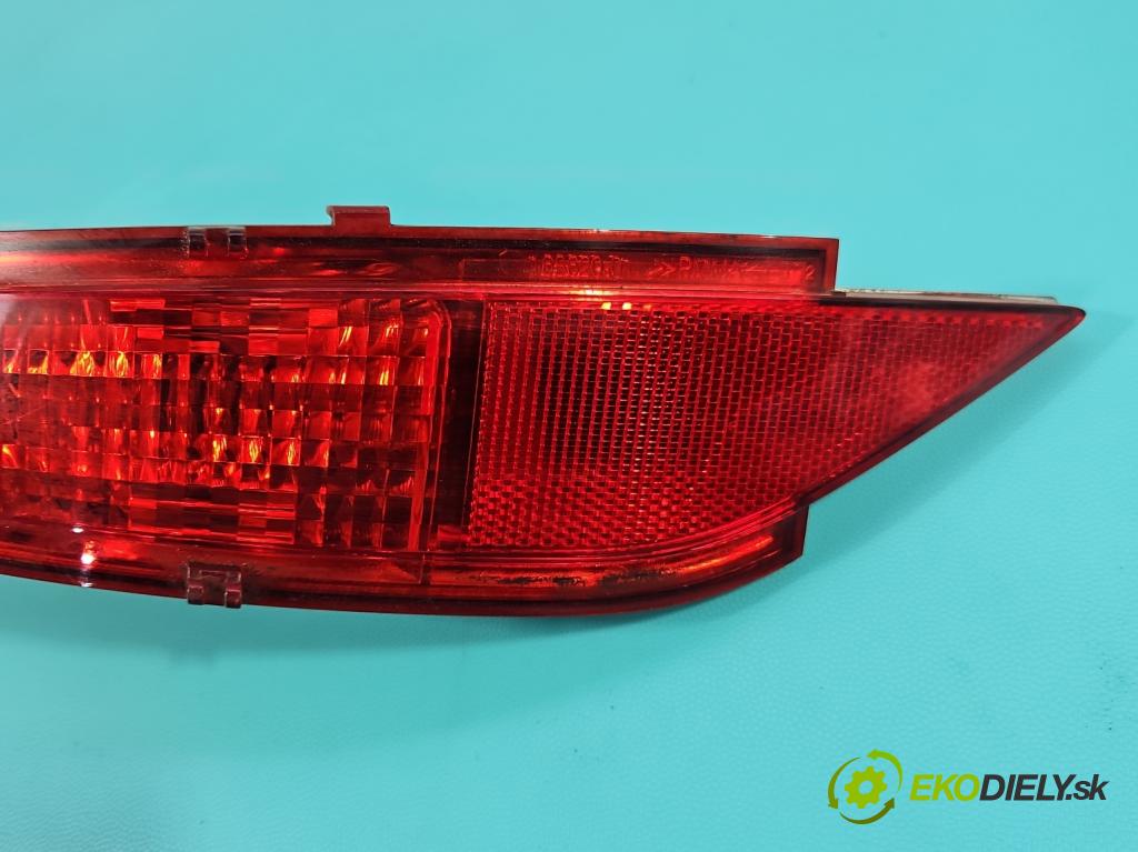 Ford Fiesta Mk7 2008-2017 1.2 16V 82 HP manual 60 kW 1242 cm3 3- svetlo / reflektor zadné ľavé nárazník 8A61-15K273-AC
