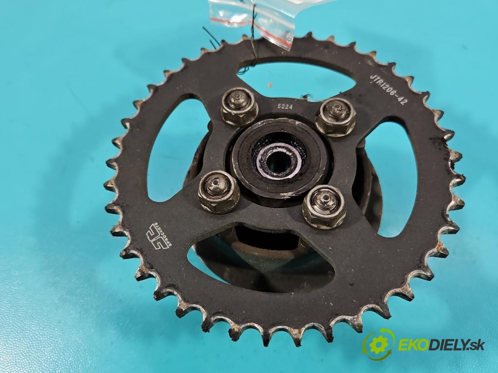 Motocykl HONDA CBR 125R 0.1b 14KM manual 10 kW 125 cm3 2- koleso ozubené JTR1206-42