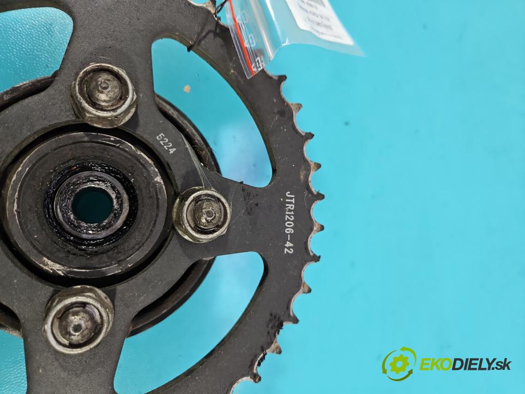 Motocykl HONDA CBR 125R 0.1b 14KM manual 10 kW 125 cm3 2- koleso ozubené JTR1206-42