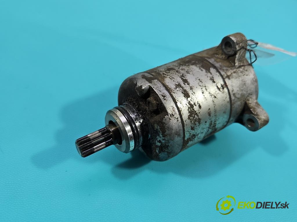 Motocykl HONDA CBR 125R 0.1b 14KM manual 10 kW 125 cm3 2- startér:  (Startér)