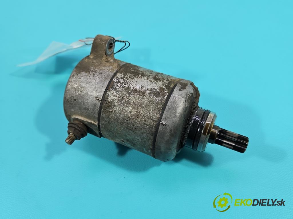 Motocykl HONDA CBR 125R 0.1b 14KM manual 10 kW 125 cm3 2- štartér (Štartér)