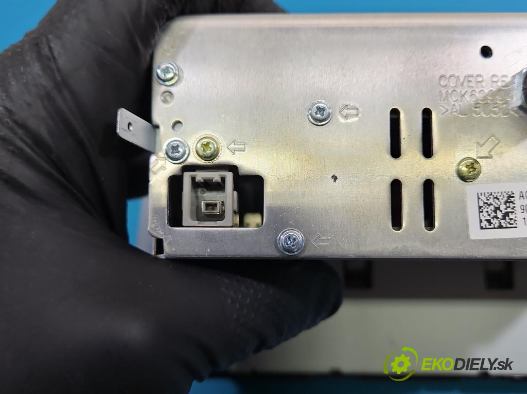 Kia Optima IV 2015-2020 1.6 T-GDI 180 hp automatic 132.4 kW 1591 cm3 4- Radio továrna: 96560-D4DA1WK