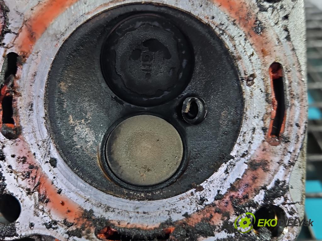 Motocykl HONDA CBR 125R 0.1b 14KM manual 10 kW 125 cm3 2- Hlava: motora