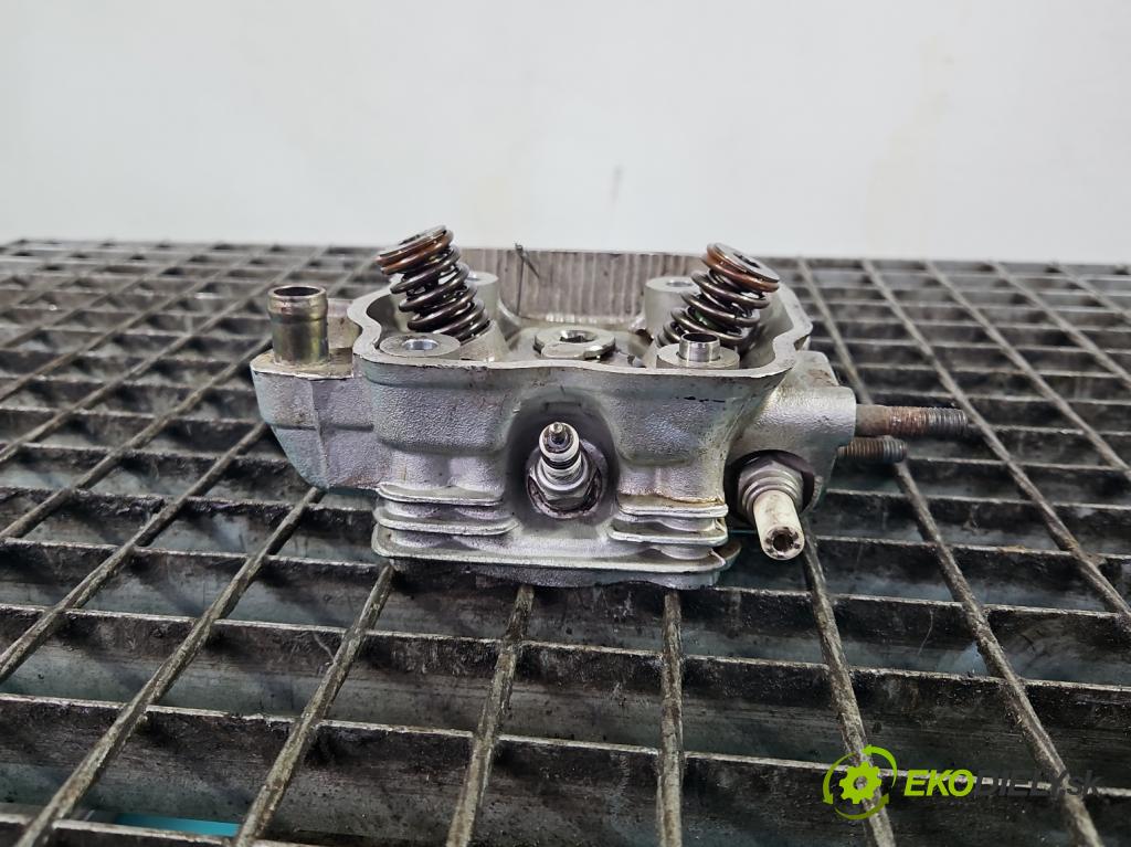 Motocykl HONDA CBR 125R 0.1b 14KM manual 10 kW 125 cm3 2- Hlava: motora