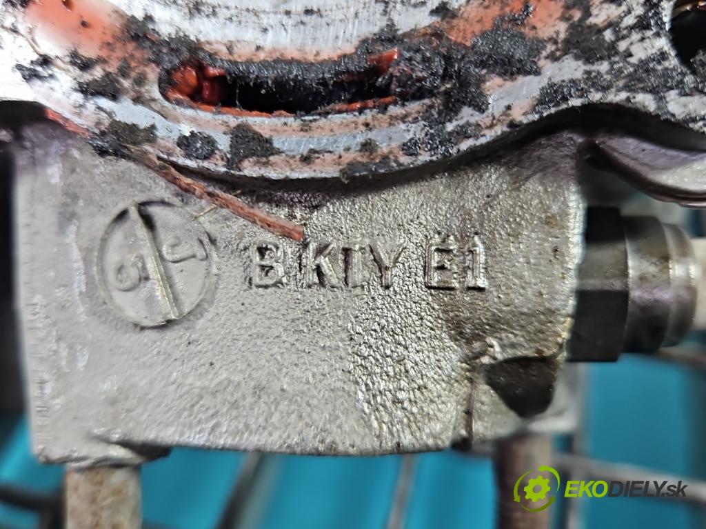 Motocykl HONDA CBR 125R 0.1b 14KM manual 10 kW 125 cm3 2- Hlava: motora