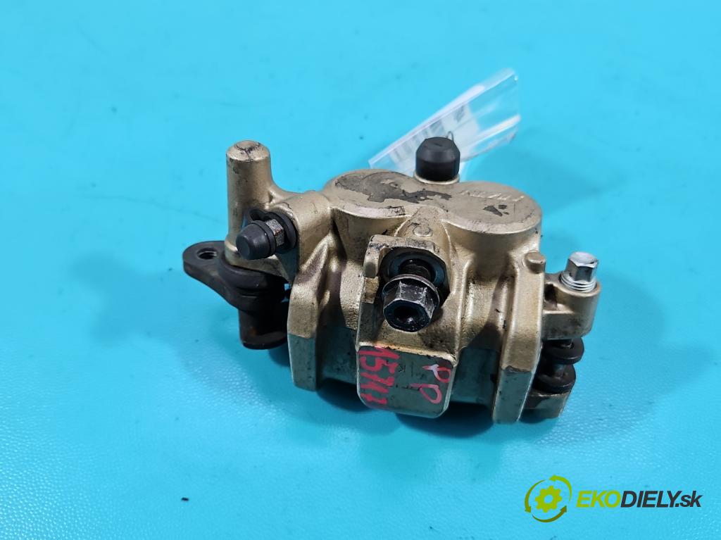 Motocykl HONDA CBR 125R 0.1b 14KM manual 10 kW 125 cm3 2- brzdič predné pravý  (Kľučka dverí ostatné)