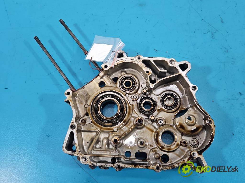 Motocykl HONDA CBR 125R 0.1b 14KM manual 10 kW 125 cm3 2- Blok motora JC39E (Blok motora)