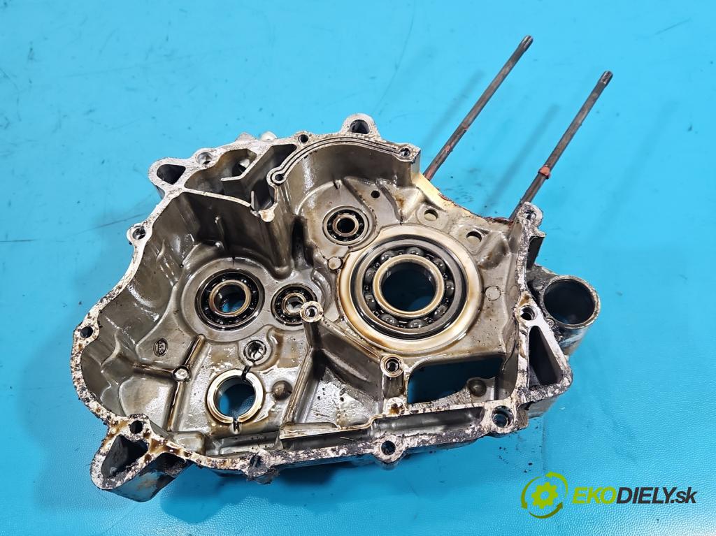 Motocykl HONDA CBR 125R 0.1b 14KM manual 10 kW 125 cm3 2- Blok motora JC39E (Blok motora)