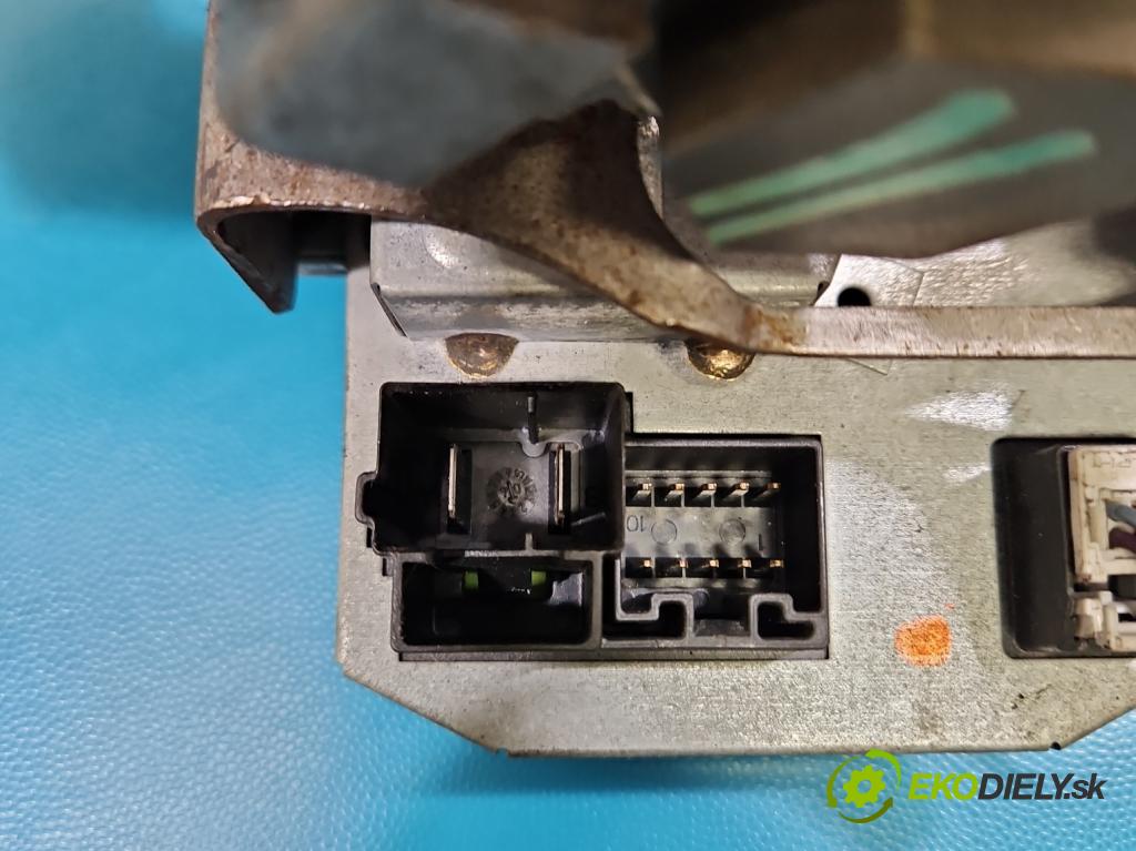 Lancia Ypsilon II 2003-2011 1.2 16V 80 hp manual 59 kW 1242 cm3 3- čerpadlo posilovač 51749208 (Servočerpadlo)