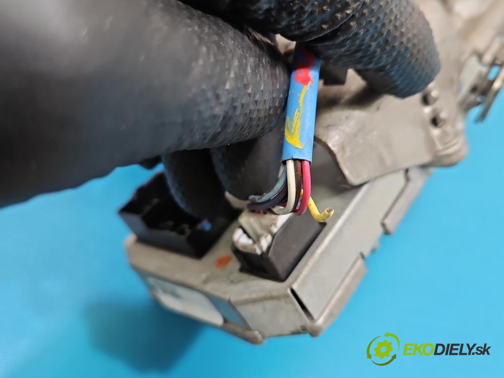 Lancia Ypsilon II 2003-2011 1.2 16V 80 hp manual 59 kW 1242 cm3 3- čerpadlo posilovač 51749208 (Servočerpadlo)