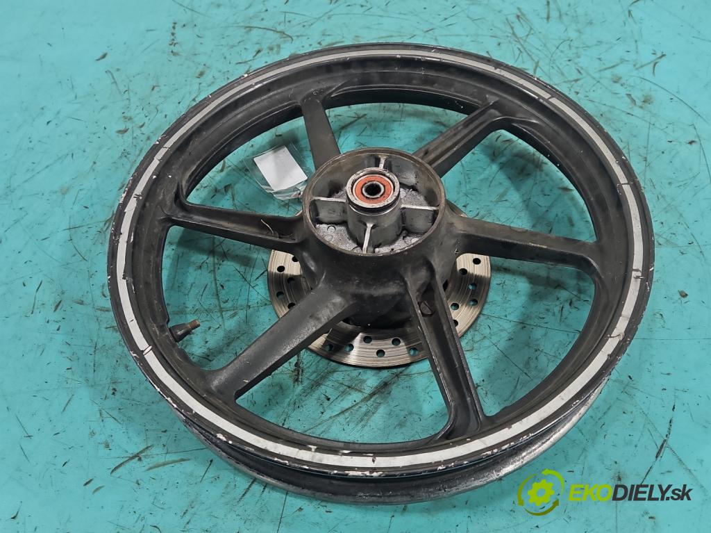 Motocykl HONDA CBR 125R 0.1b 14KM manual 10 kW 125 cm3 2- Disk hliník 17"