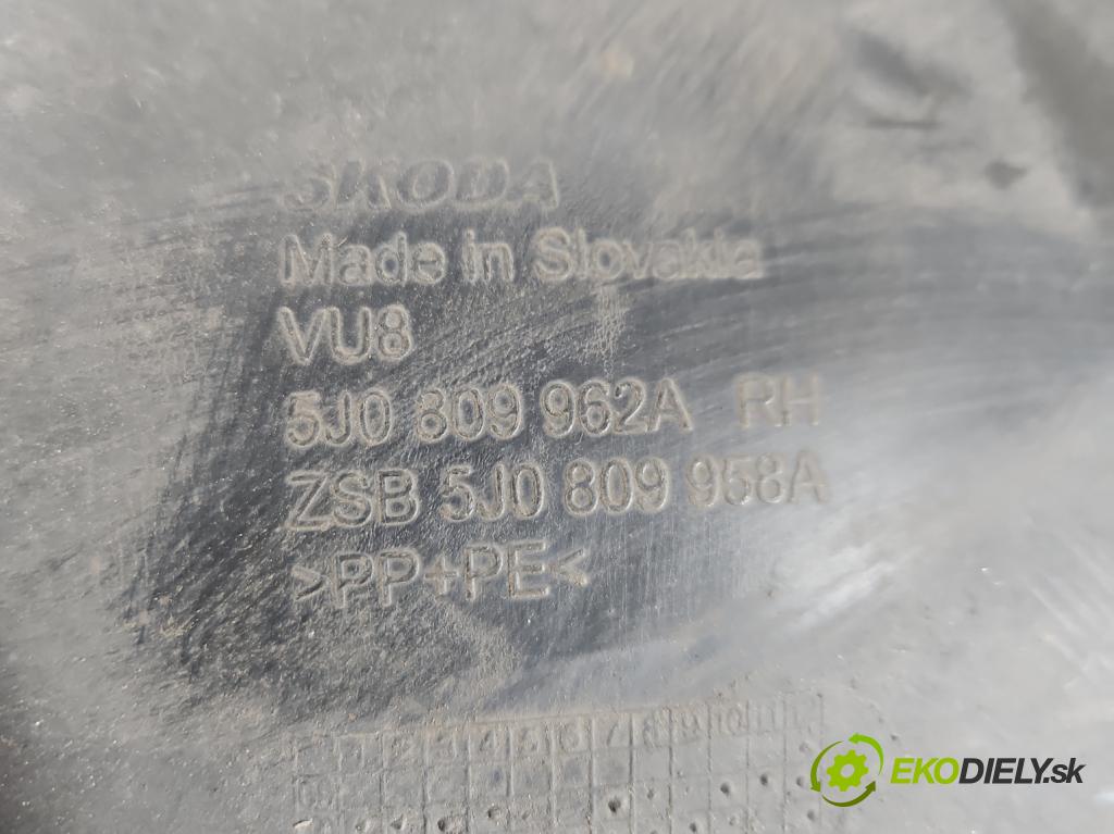 Skoda Fabia II 2007-2014 1.6 tdi CAYA 105 HP manual 77 kW 1598 cm3 5- Blatník: predné pravé 5J0809962A