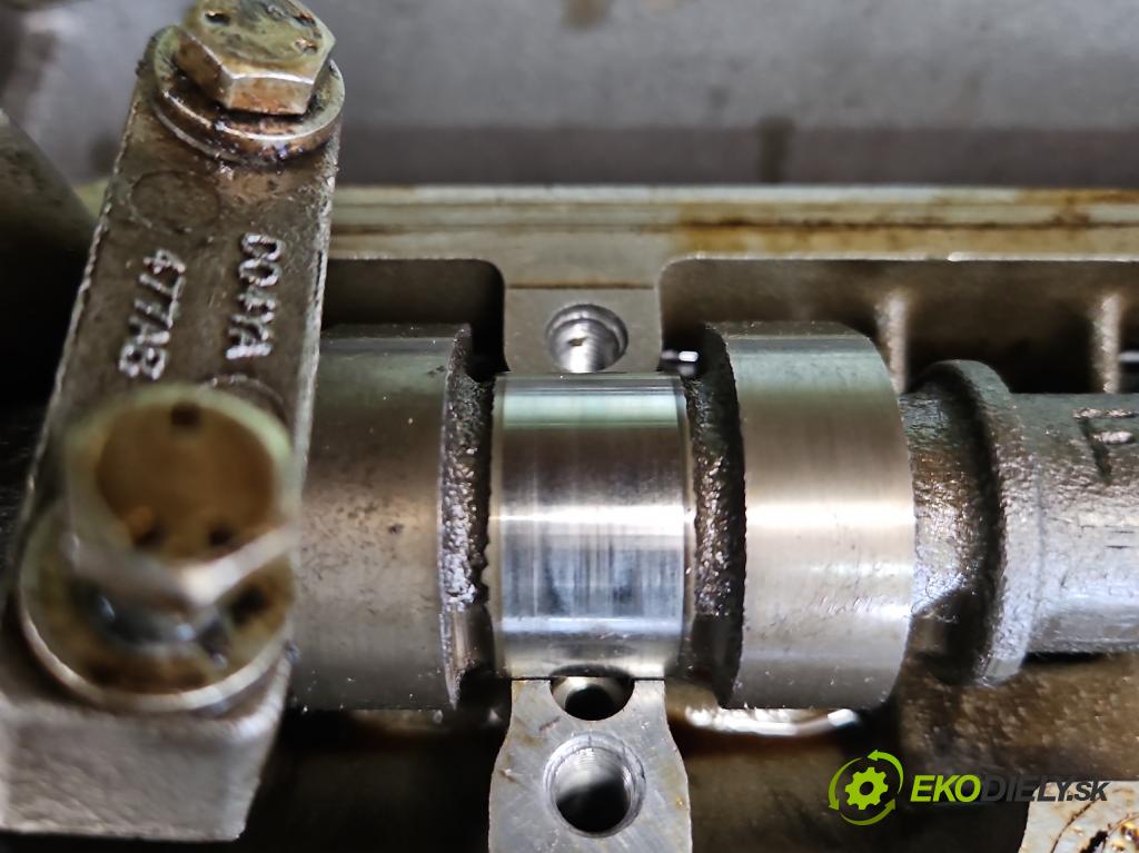 Ford Fiesta Mk7 2008-2017 1.2 16V 82 HP manual 60 kW 1242 cm3 3- Hlava: motora 8A6G6090AA