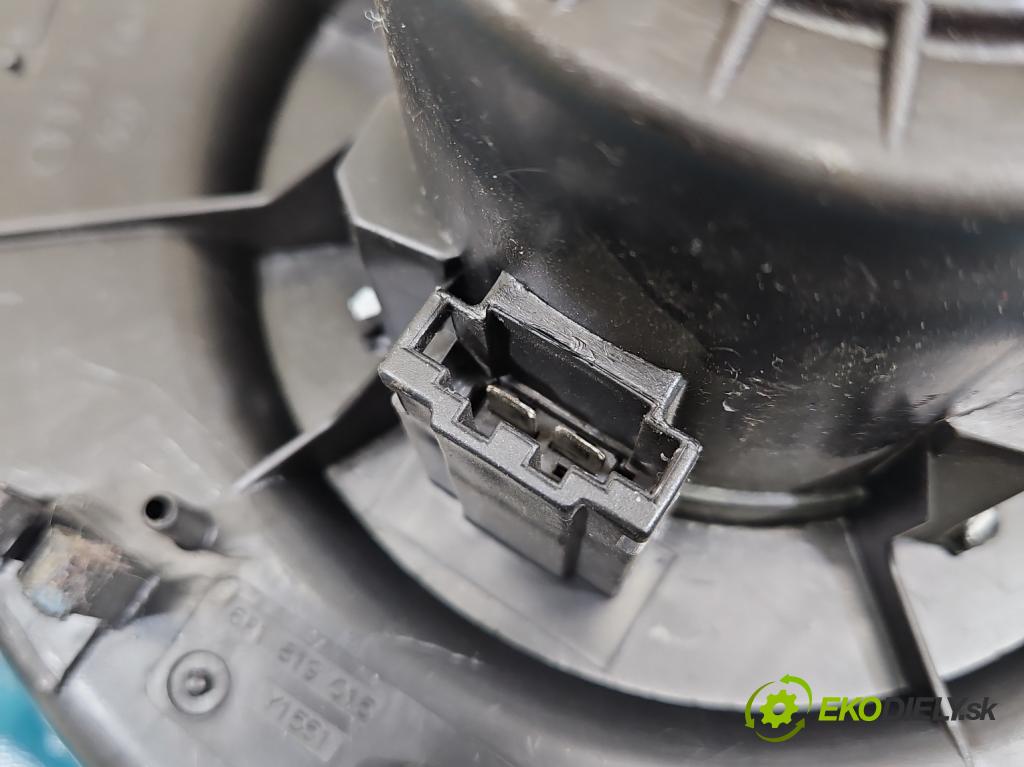 Skoda Fabia II 2007-2014 1.6 tdi CAYA 105 HP manual 77 kW 1598 cm3 5- ventilátor vzduchu 6R1819015