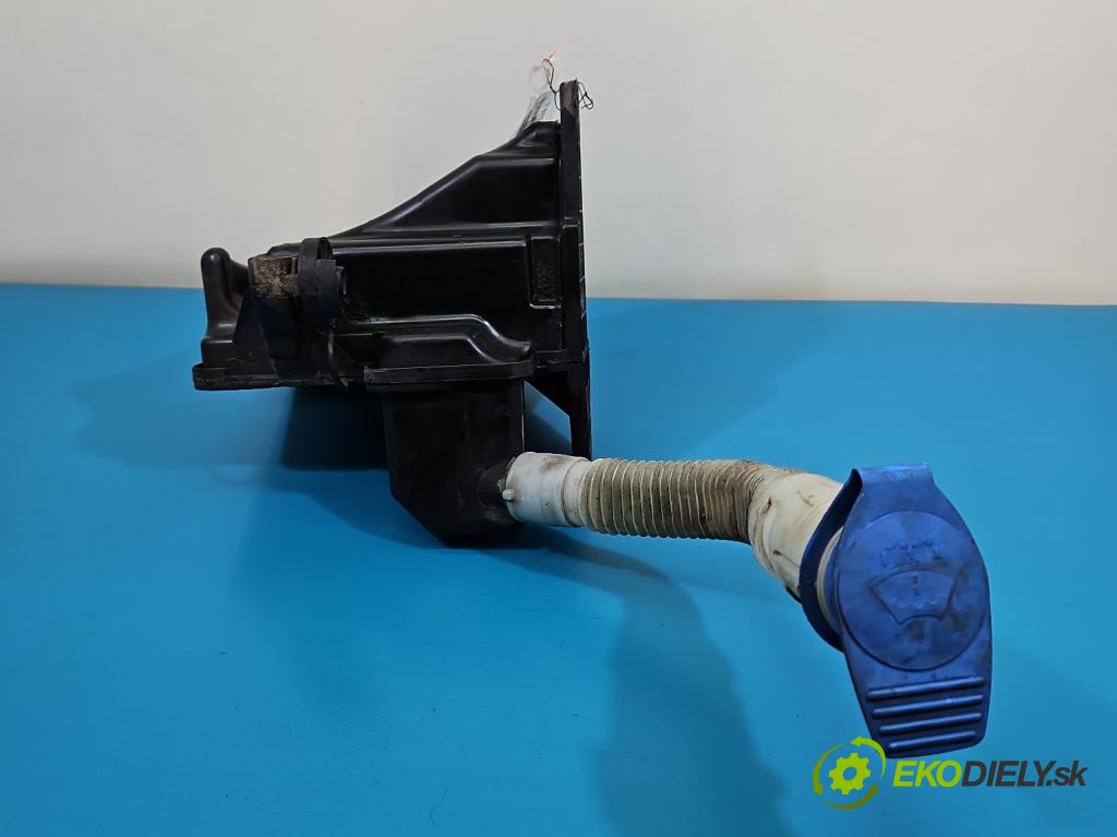 Skoda Fabia II 2007-2014 1.6 tdi CAYA 105 hp manual 77 kW 1598 cm3 5- nádržka tekutina: ostřikovačů 6R0955453D