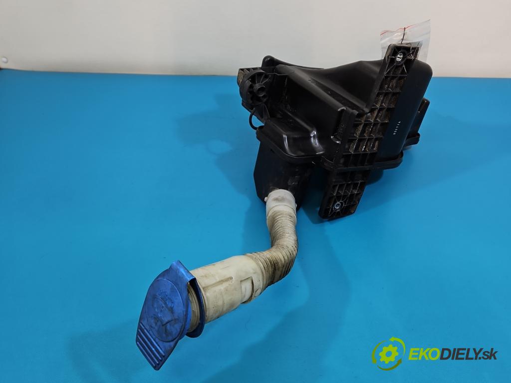 Skoda Fabia II 2007-2014 1.6 tdi CAYA 105 HP manual 77 kW 1598 cm3 5- nádržka tekutina: ostrekovačov 6R0955453D
