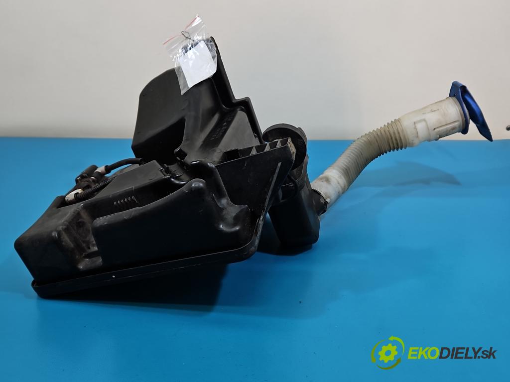 Skoda Fabia II 2007-2014 1.6 tdi CAYA 105 hp manual 77 kW 1598 cm3 5- nádržka tekutina: ostřikovačů 6R0955453D