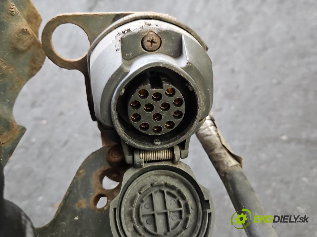 Bmw 3 E46 1998-2007 2.0 16V 143 HP manual 105 kW 1995 cm3 4- Hák: vlečení:  (Ťažné zariadenie)