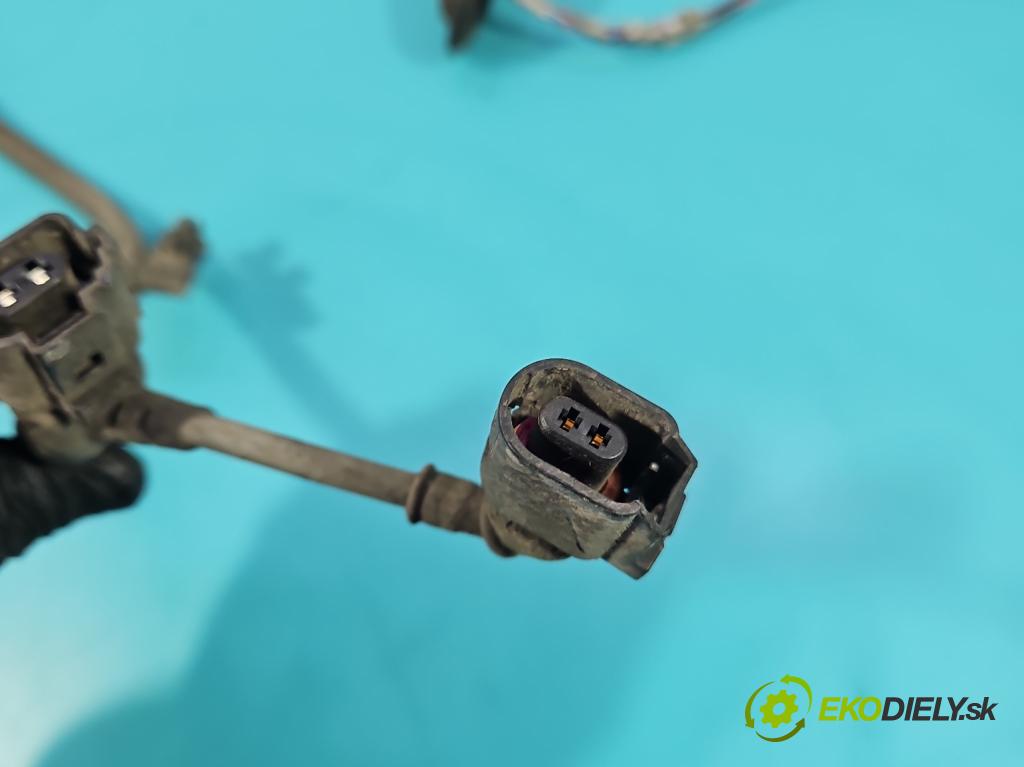 Vw Passat B8 2014 - 2.0 tdi 150 HP automatic 110 kW 1968 cm3 5- Zväzok: ostatné 5Q0711487A