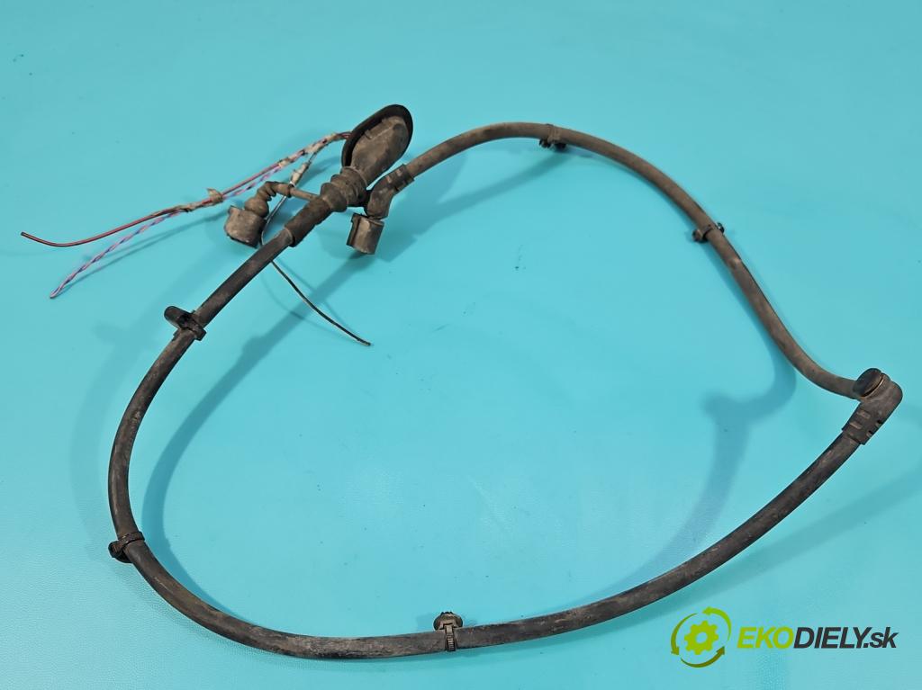 Vw Passat B8 2014 - 2.0 tdi 150 hp automatic 110 kW 1968 cm3 5- Balíček: 5Q0711487A