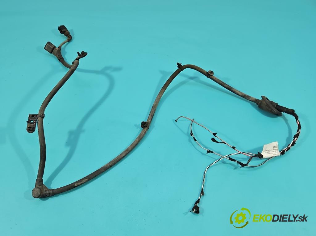 Vw Passat B8 2014 - 2.0 tdi 150 HP automatic 110 kW 1968 cm3 5- Zväzok: ostatné 3Q0927902