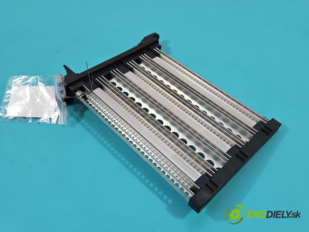 Vw Passat B8 2014 - 2.0 tdi 150 HP automatic 110 kW 1968 cm3 5- radiator 5Q0963235C (Radiátor kúrenia)