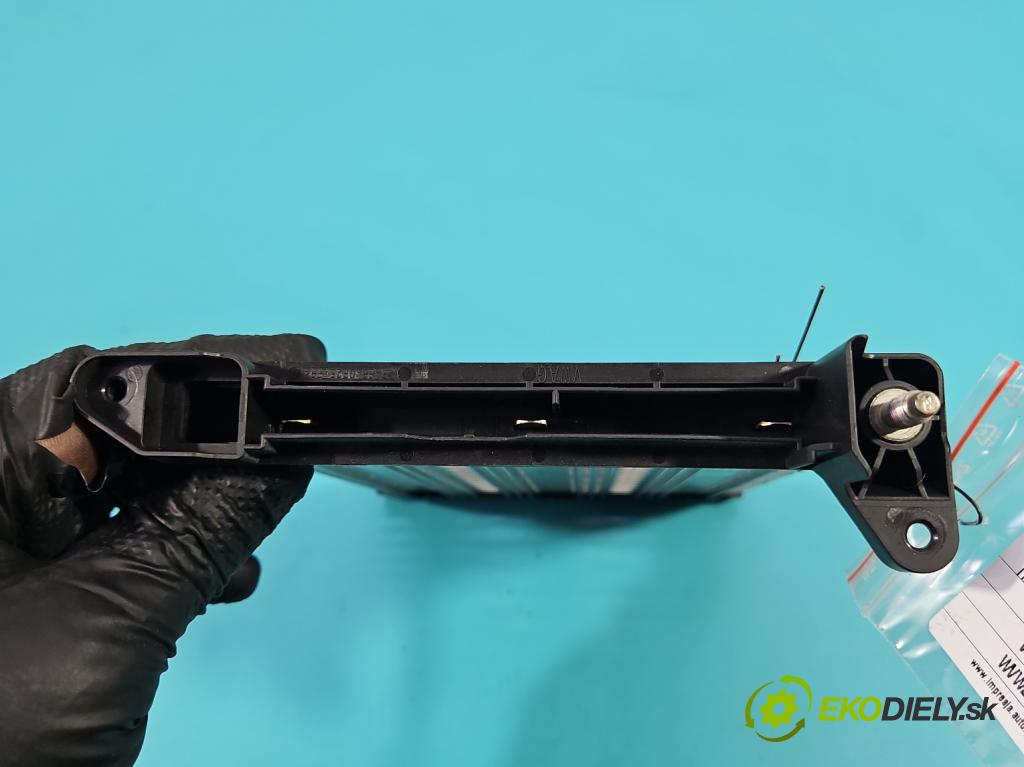 Vw Passat B8 2014 - 2.0 tdi 150 HP automatic 110 kW 1968 cm3 5- radiator 5Q0963235C (Radiátor kúrenia)