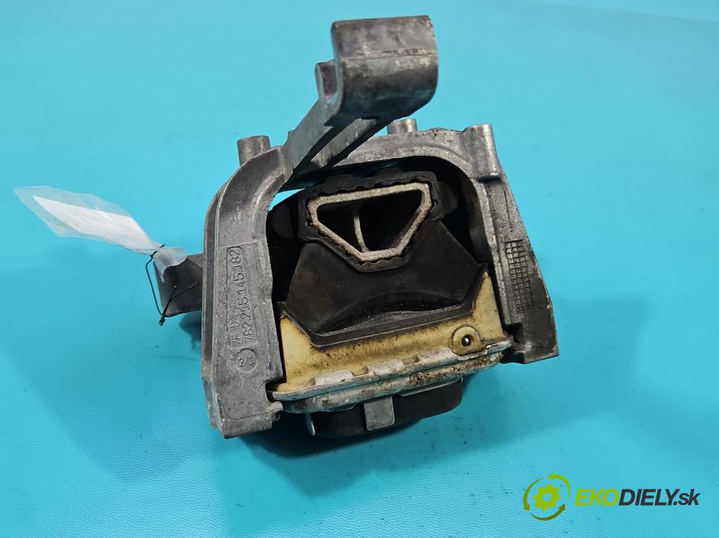 Vw Passat B8 2014 - 2.0 tdi 150 HP automatic 110 kW 1968 cm3 5- airbag motora 3Q0199262J (Držiak motora)