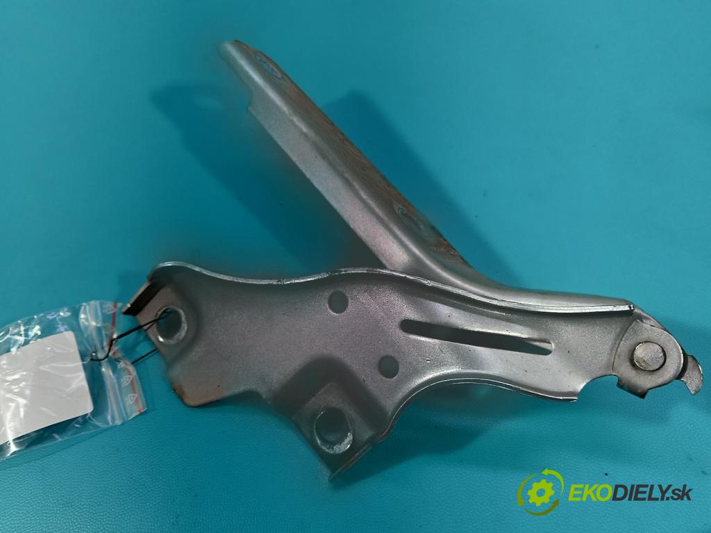 Vw Passat B8 2014 - 2.0 tdi 150 HP automatic 110 kW 1968 cm3 5- Závěs: kapoty komplet 3G0823302