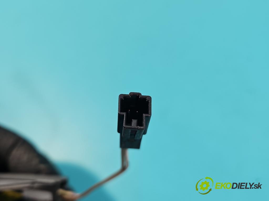 Vw Passat B8 2014 - 2.0 tdi 150 HP automatic 110 kW 1968 cm3 5- snímač stmievania 3G0862505