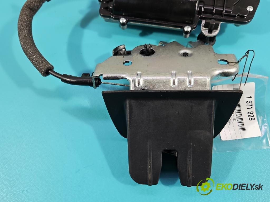 Audi A4 B9 2015-2024 2.0 TDI 190 HP automatic 140 kW 1968 cm3 5- zámok kufrové dvere zadné 4M0827506D