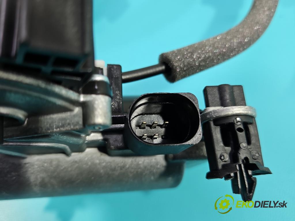 Audi A4 B9 2015-2024 2.0 TDI 190 HP automatic 140 kW 1968 cm3 5- zámok kufrové dvere zadné 4M0827506D