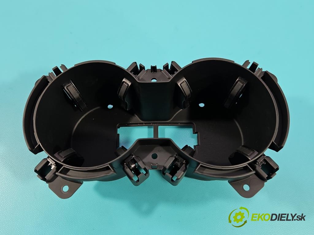 Audi A4 B9 2015-2024 2.0 TDI 190 HP automatic 140 kW 1968 cm3 5- Rukojeť: na nápoje: 8W0862533C (Držiak (úchyt) na nápoje)