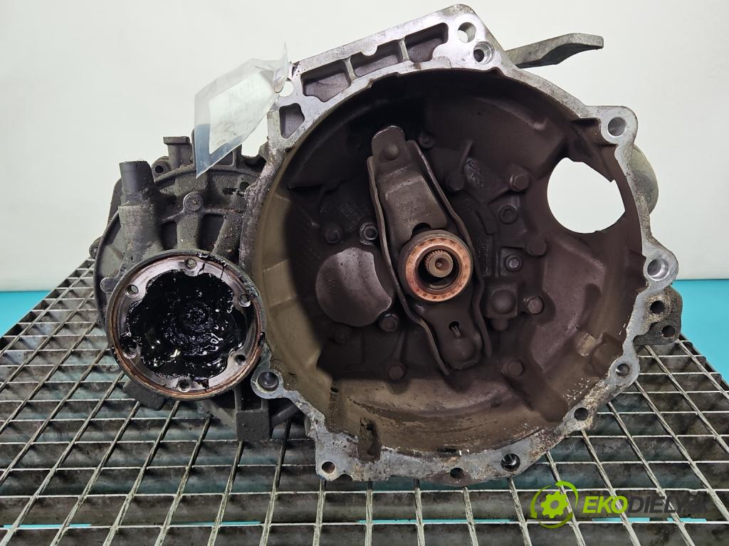 Skoda Fabia II 2007-2014 1.6 tdi 105 hp manual 77 kW 1598 cm3 5- převodovka stupňová manual MZL