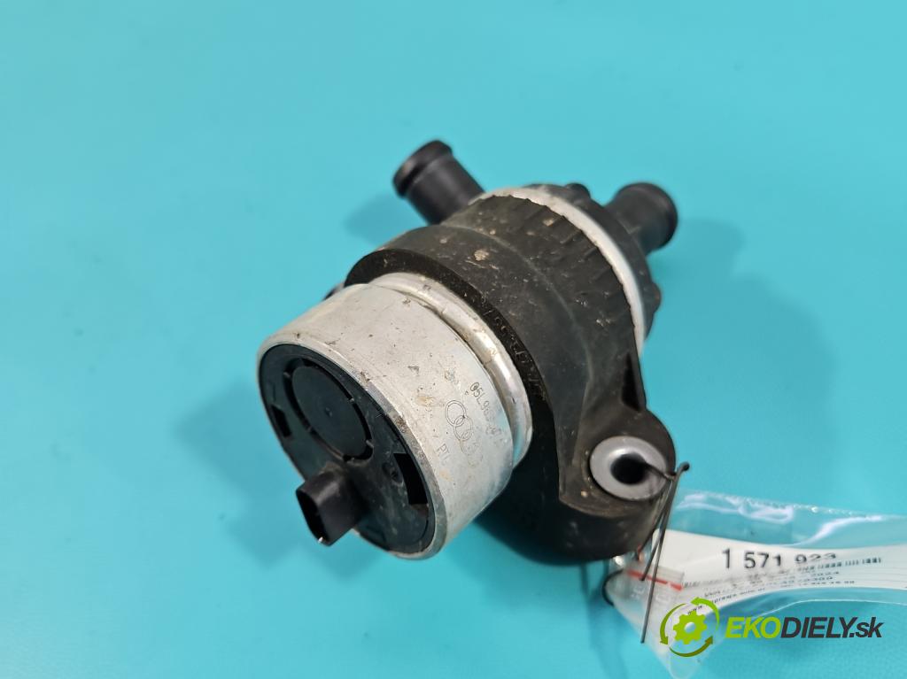 Audi A4 B9 2015-2024 2.0 TDI 190 HP automatic 140 kW 1968 cm3 5- čerpadlo voda: 05L965567A (Vodná pumpa)