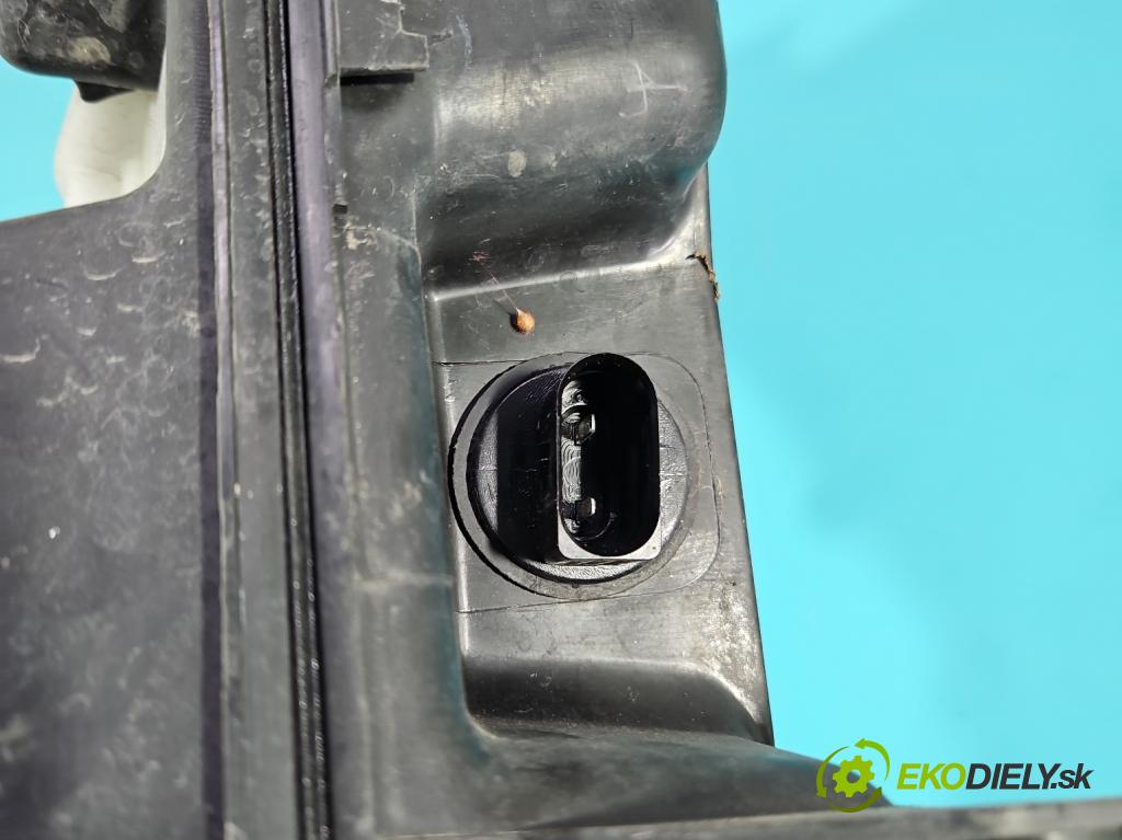 Audi A4 B9 2015-2024 2.0 TDI 190 HP automatic 140 kW 1968 cm3 5- nádržka tekutina: ostrekovačov 8W0955451L