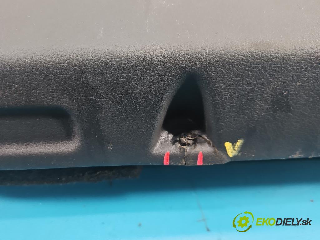 Audi A5 8T 2007-2016 3.0 tdi 239KM automatic 176 kW 2967 cm3 5- Čalounictví: dvere predné ľavé 8T8867105