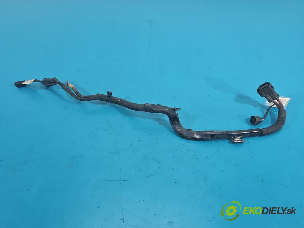 Audi A4 B9 2015-2024 2.0 TDI 190 hp automatic 140 kW 1968 cm3 5- Balíček: řízení manažerské 8W1971111C