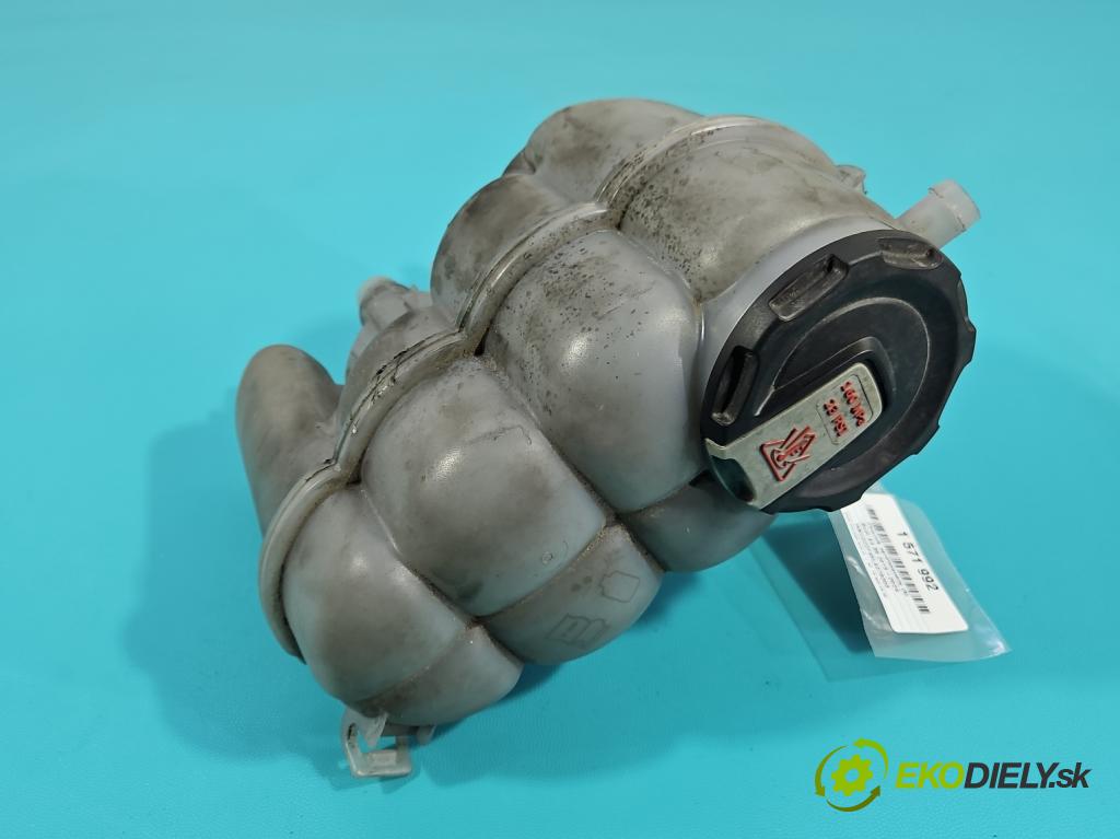 Audi A4 B9 2015-2024 2.0 TDI 190 HP automatic 140 kW 1968 cm3 5- Nádrž: kompenzačné: 8W0121405L