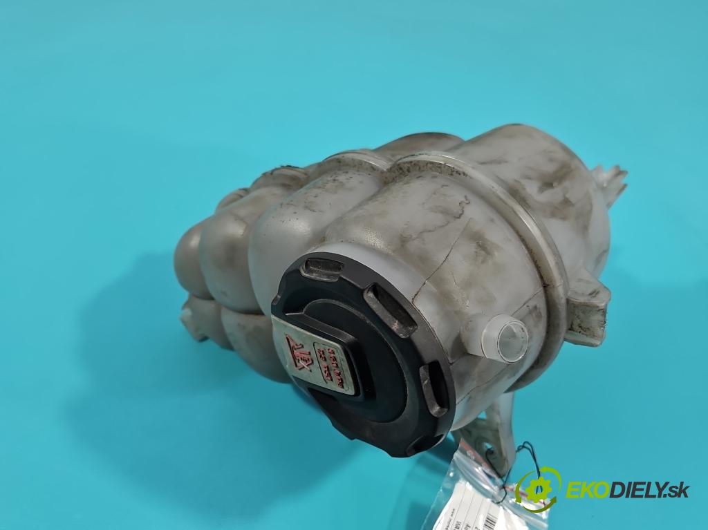 Audi A4 B9 2015-2024 2.0 TDI 190 HP automatic 140 kW 1968 cm3 5- Nádrž: kompenzačné: 8W0121405L