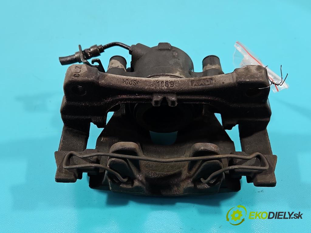 Audi A4 B9 2015-2024 2.0 TDI 190 HP automatic 140 kW 1968 cm3 5- brzdič predné pravý  (Kľučka dverí ostatné)