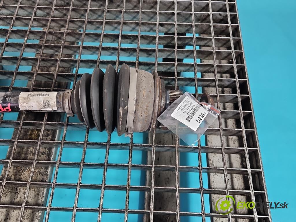 Audi A4 B9 2015-2024 2.0 TDI 190 HP automatic 140 kW 1968 cm3 5- poloos predné pravé 8W0407271F