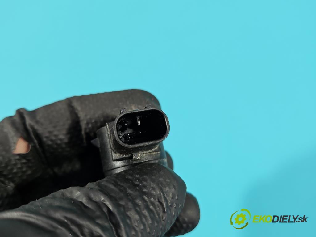 MG MG3  24- 1.5 16V 102 HP automatic 75 kW 1498 cm3 5- snímač parkovaní: 11108005